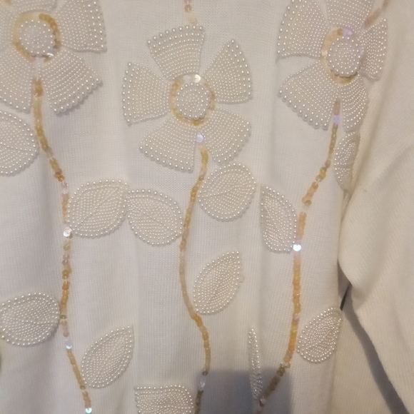 PHENOMENAL AND RARE KATHY WHITE VINTAGE SWEATER FROM HONG KONG - Picture 2 of 11